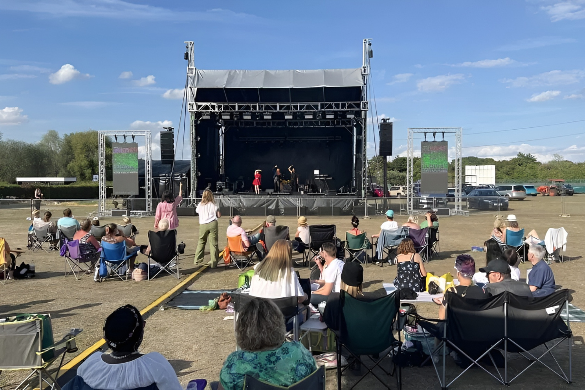 10m x 8m Outdoor Stage